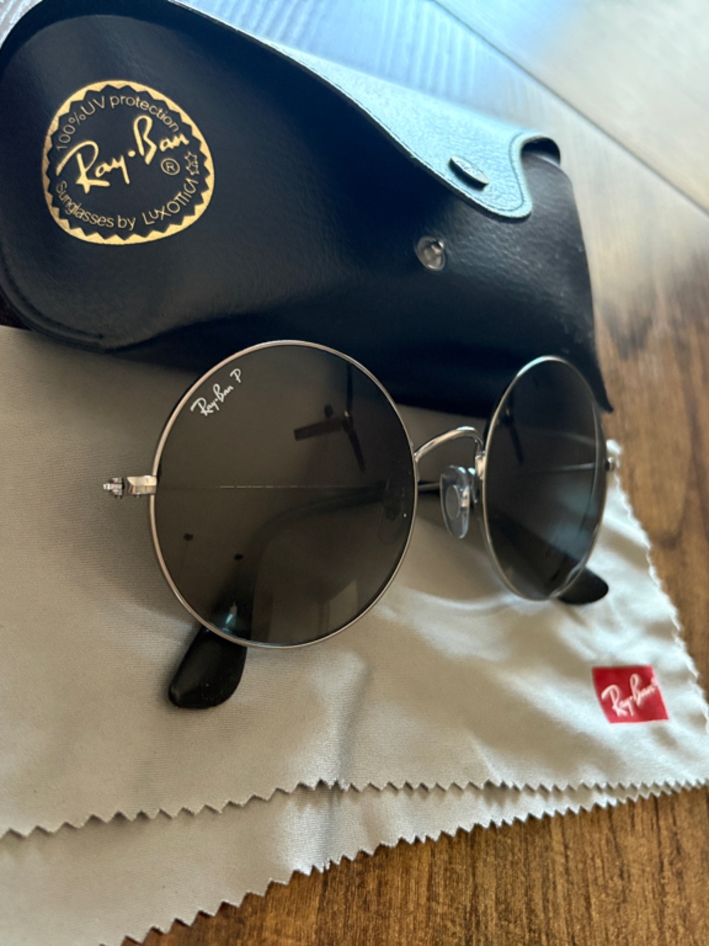 Ray-Ban Round Metal Sunglasses in Black and Silver